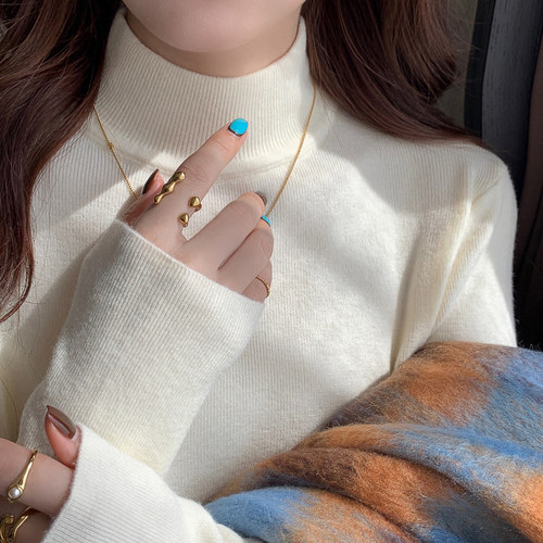 修身显瘦半高领针织打底衫