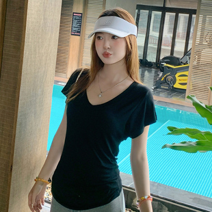 龙妹黑色V领正肩短袖t恤女2026春夏季新款设计感心机掐腰修身上衣