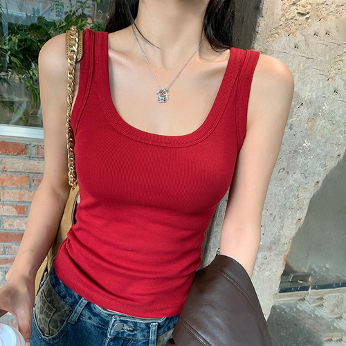 红色U领吊带背心女宽肩遮副乳