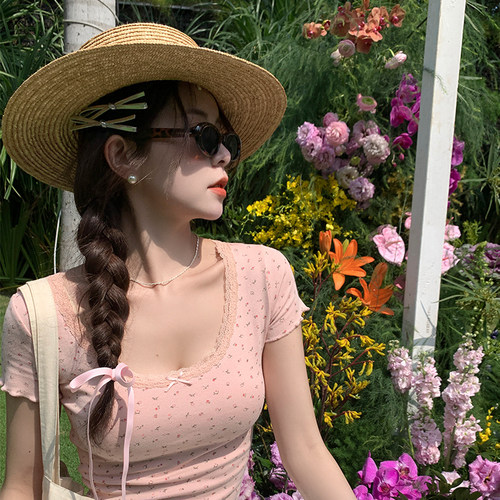 纯欲粉色蕾丝边碎花短袖T恤女