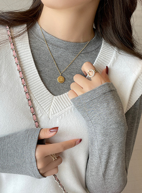 灰色打底衫女内搭修身2026春装新款高级感白色长袖T恤小立领上衣