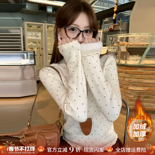 龙妹白色半高领加绒加厚打底衫女内搭毛衣2026春新款波点针织上衣