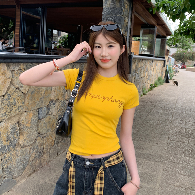 黄色圆领印花短袖T恤女装
