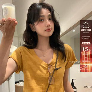 龙妹家橙橘色正肩V领短袖T恤女2026夏季新款韩系穿搭宽松显瘦上衣