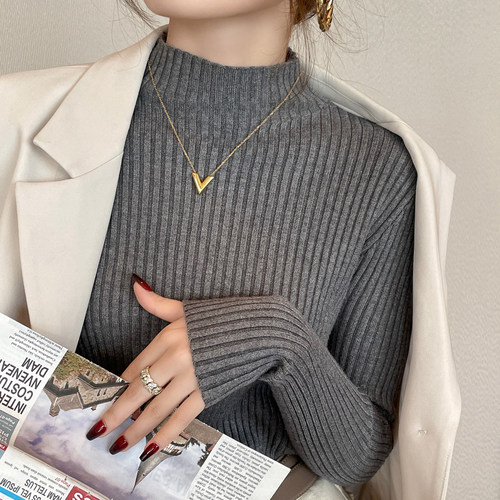 灰色半高领针织衫女休闲