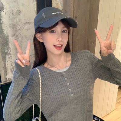 灰色长袖针织衫女外穿