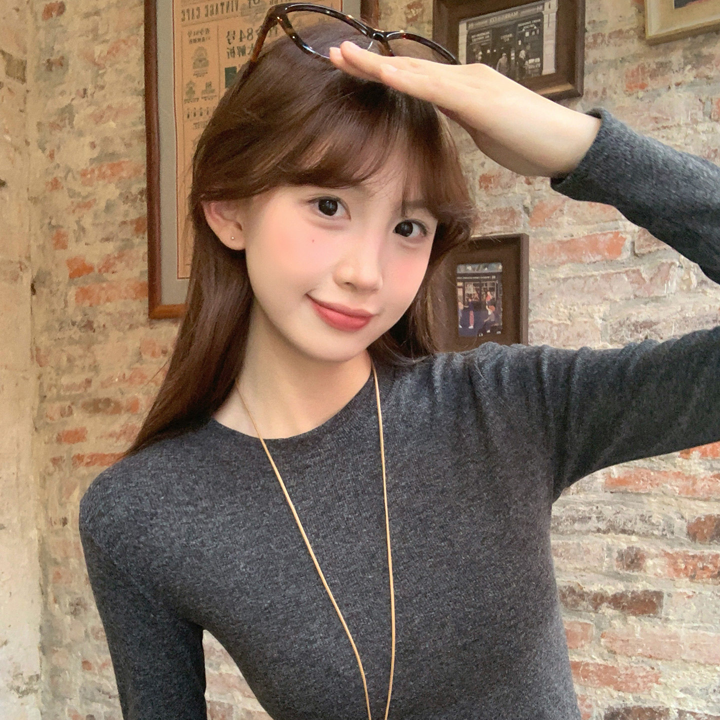 龙妹黑灰色打底衫女内搭2025冬季新款T恤超好看圆领修身长袖上衣,女装/女士精品,T恤,淘宝优惠券,粉丝福利购,淘宝优惠卷