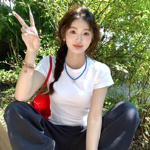 龙妹家白色圆领正肩短袖T恤女2026春夏款高级感半袖修身显瘦上衣