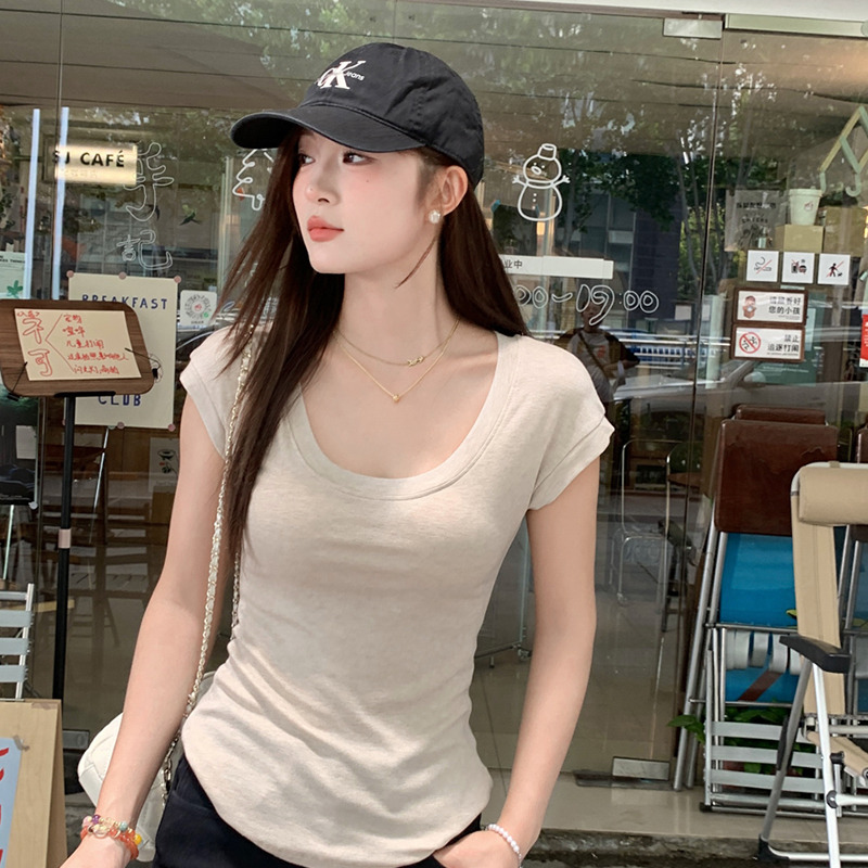 龙妹家纯欲风U领修身短袖T恤女2025夏新款独特漂亮减龄款上衣