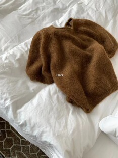 HERS正版早秋新款 氛围感毛茸茸纯色气质短袖毛衣女