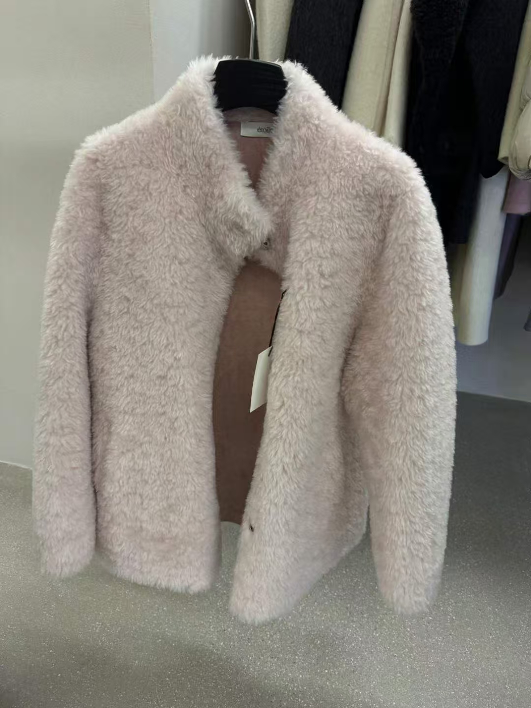 杭州NUT档口冬季新款 氛围感洋气百搭气质毛毛外套女