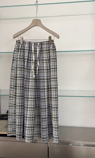 格子半身裙 很百搭 颜色很美 杭州NUT新款