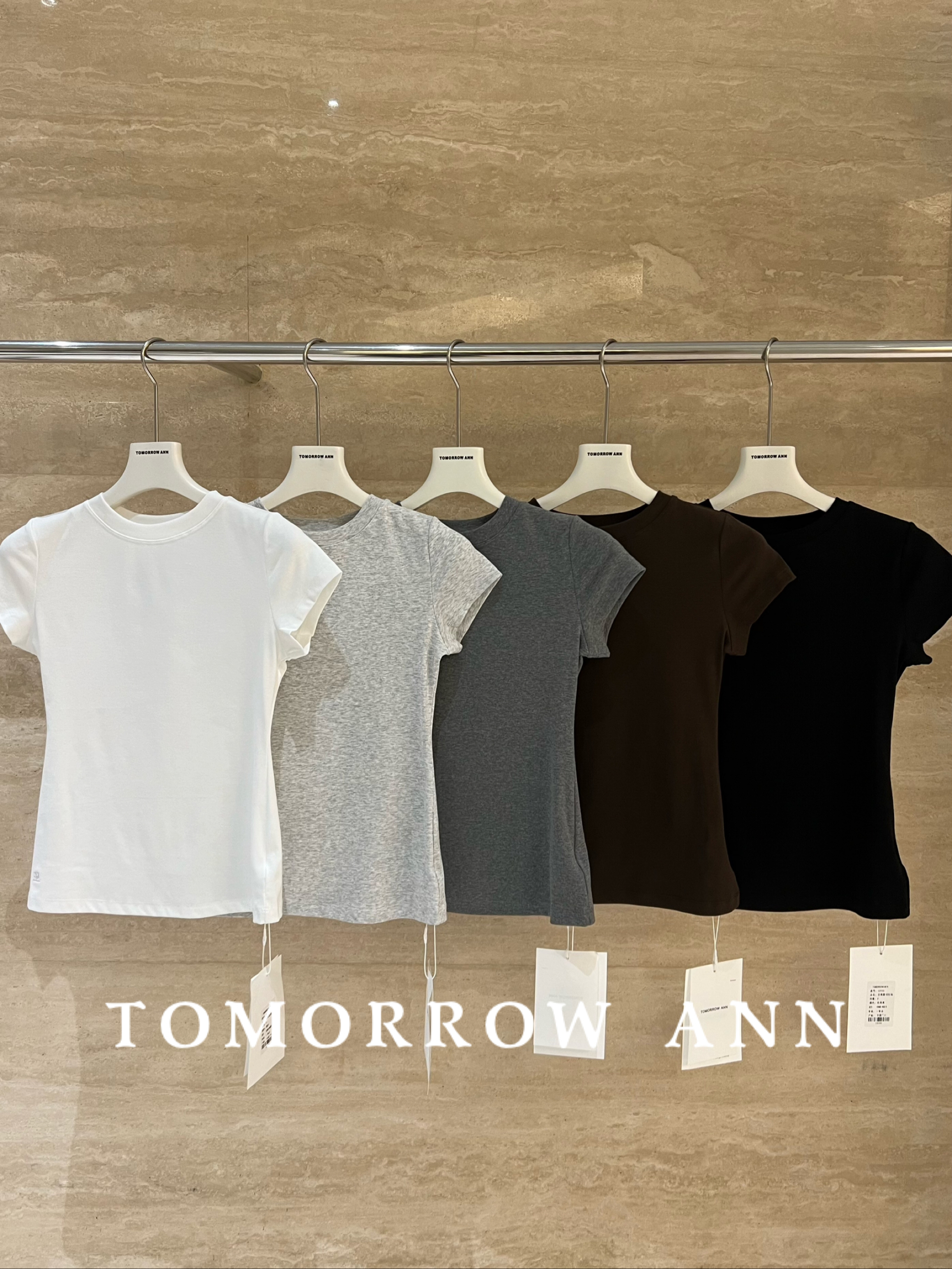 TOMORROW ANN新款 简约洋气百搭纯色紧身小版短袖T恤10705