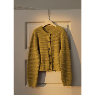 黄色软糯毛衣开衫 女秋冬氛围感穿搭圆领小个子针织上衣外套 新款