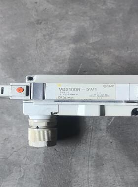 【议价】SMC 电磁阀  VQ2400N-5W1 有底座电磁阀