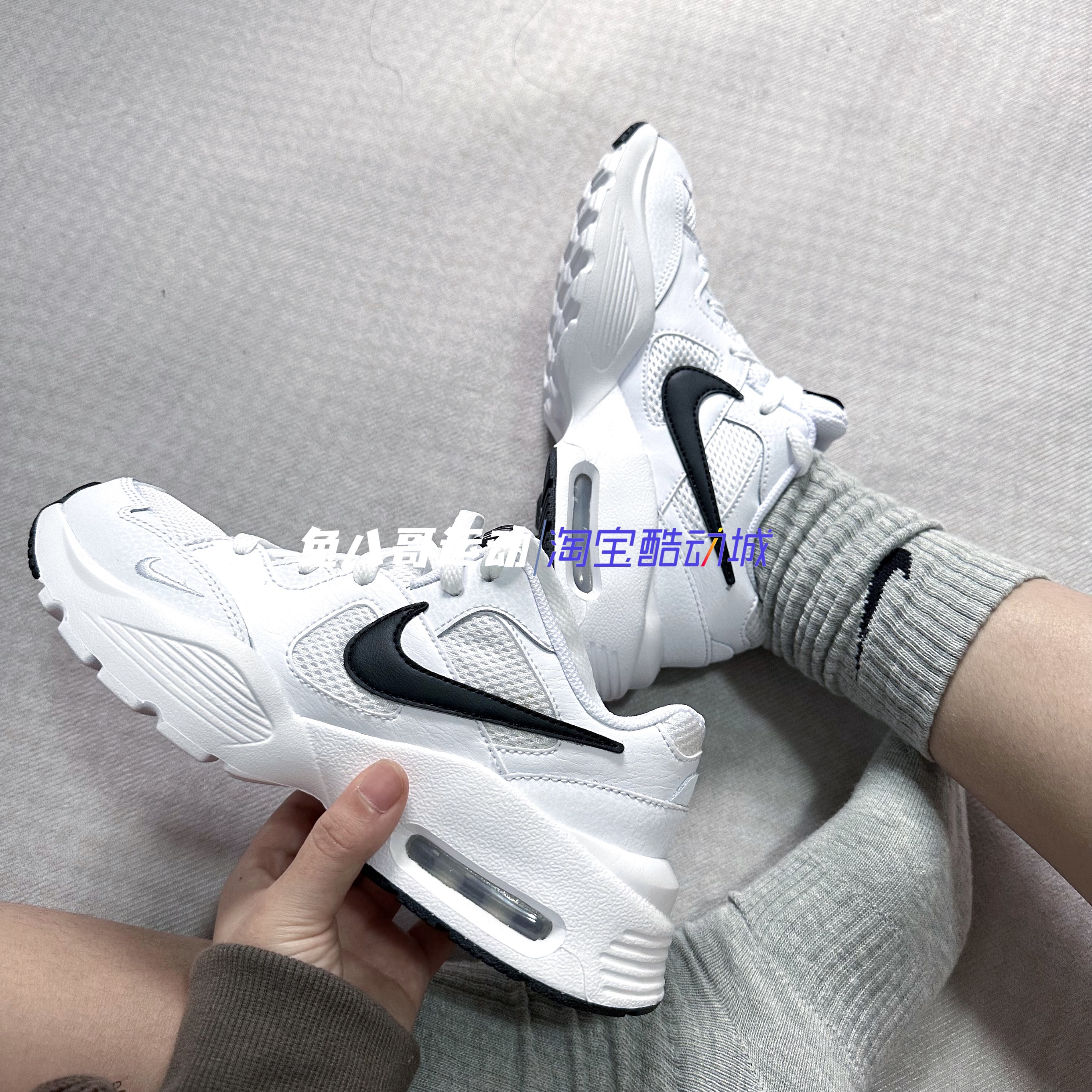 Nike/耐克气垫增高跑步鞋