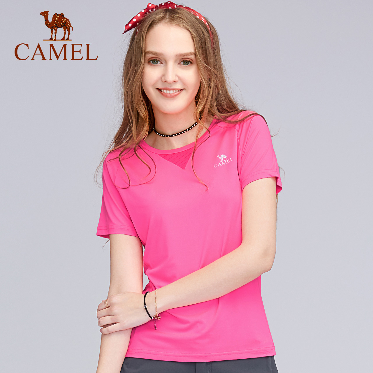 吸湿排汗 亲肤透气 V领设计