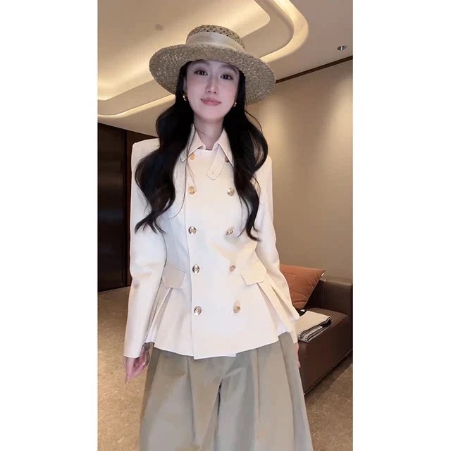 高级感醋酸短款翻领风衣女