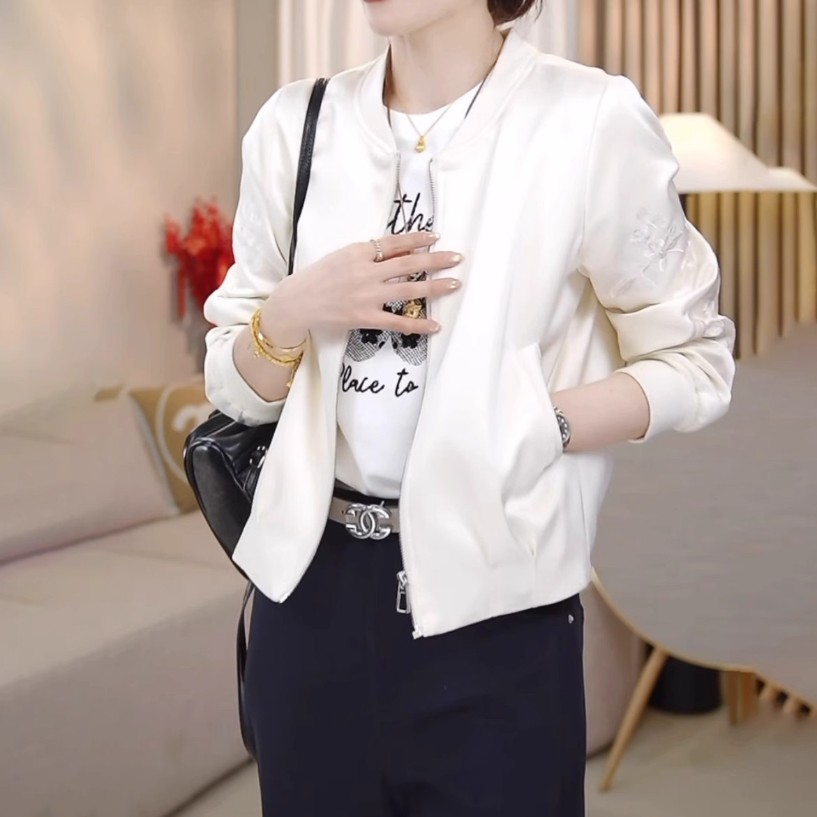 休闲刺绣微光缎显瘦棒球服外套