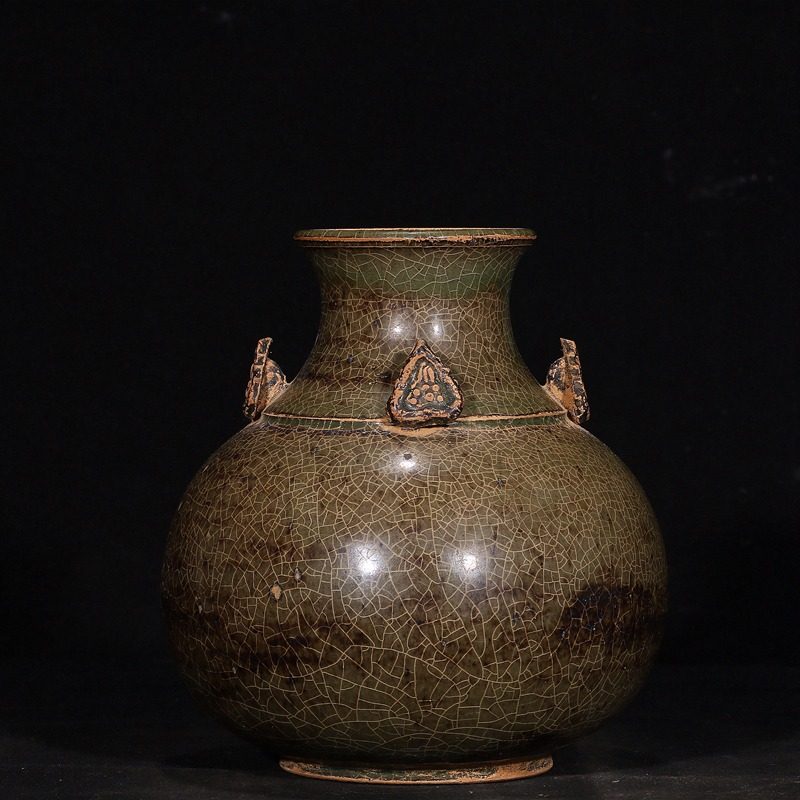 宋越窑系苹果尊