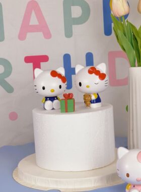 粉色KT猫蓝色抱熊蝴蝶结三丽欧kitty可爱凯蒂猫女孩生日蛋糕摆件
