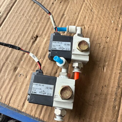 4个SMC电磁阀VT307-5G1-020-07MP议价