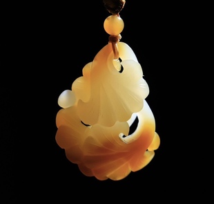 三生有幸 天然新疆和田玉俏糖色银杏吊坠男女款玉石挂件送女友