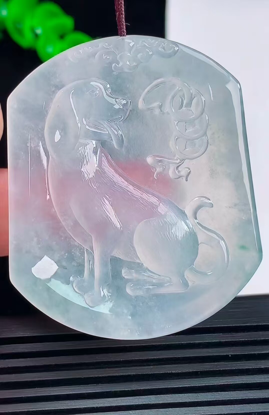 缅甸天然翡翠A货冰种狗生肖玉佩缅甸翡翠