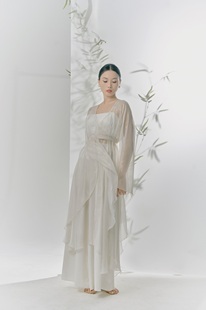 SOSO佳纯色飘逸仙侠风白色珠光上衣古典舞国风外纱上衣