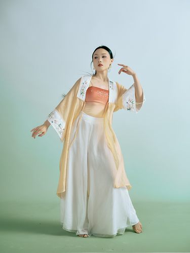 SOSO佳原创中式戏曲风舞蹈服外披