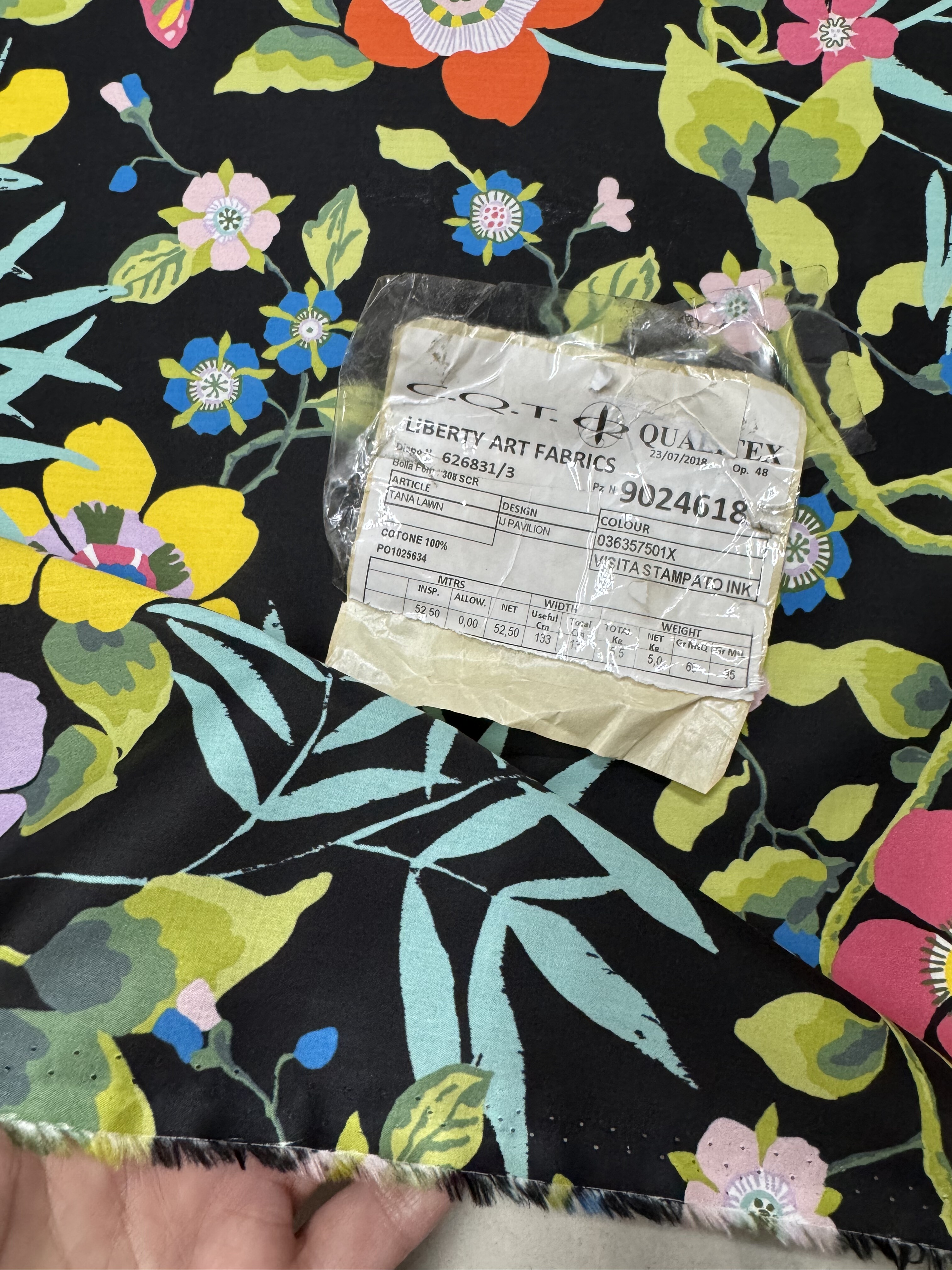 英版Liberty高支高密Tana棉幅宽136cm一米110克衬衫裙子41元半米