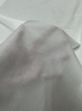 日单白色纯棉高支棉幅宽110cm微透一米95克衬衫裙子内衬7元半米