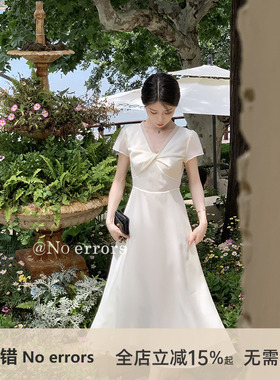 不出错No errors优雅气质梦幻薄纱纽结v领连衣裙 2025夏季新款