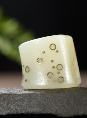 和田玉且末料糖白玉竹节