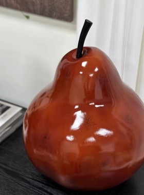 法式侘寂中古摆件抱抱梨子艺术家居艺术装饰品侘寂风雕塑高级感