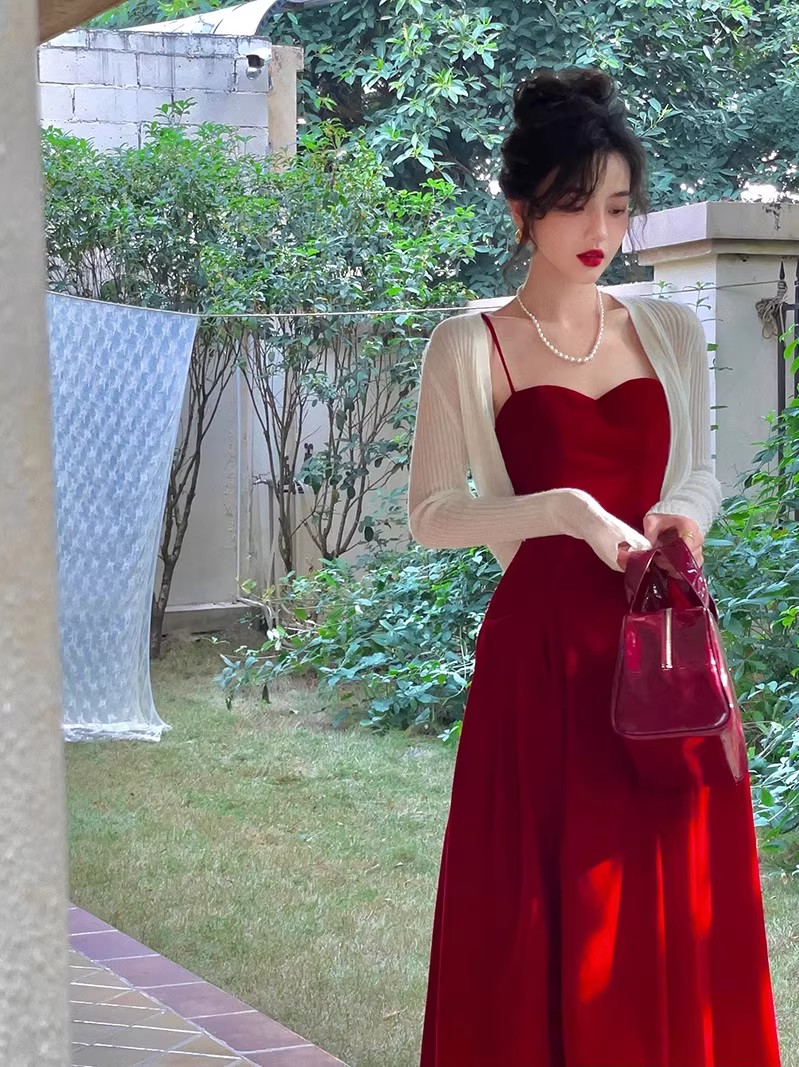 新娘结婚订婚红色吊带连衣裙子