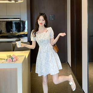 法式茶歇碎花连衣裙子女士夏季时尚小个子气质小清新短裙2026新款