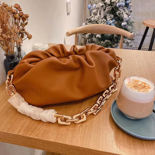 2023新款 链条云朵包单肩斜挎包大容量腋下包牛皮 真皮女包明星同款