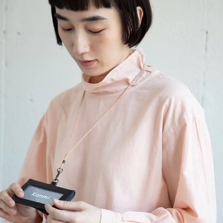 日本Kanmi.职人手工制纯牛皮复古Tree挂绳卡片包银行卡包