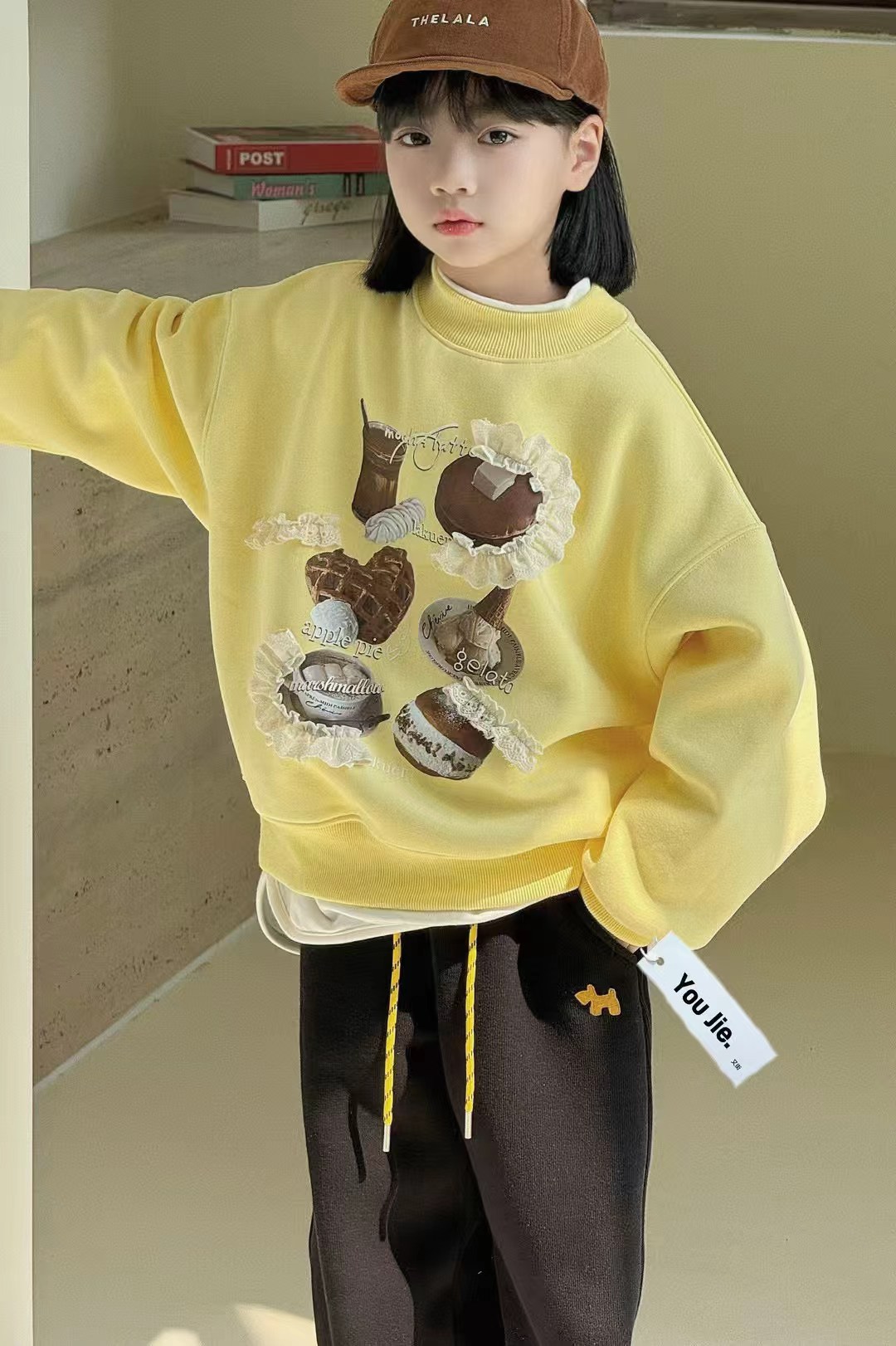 2025冬季新款儿童韩版卡通印花一体绒女童中大童短款黄色卫衣套装