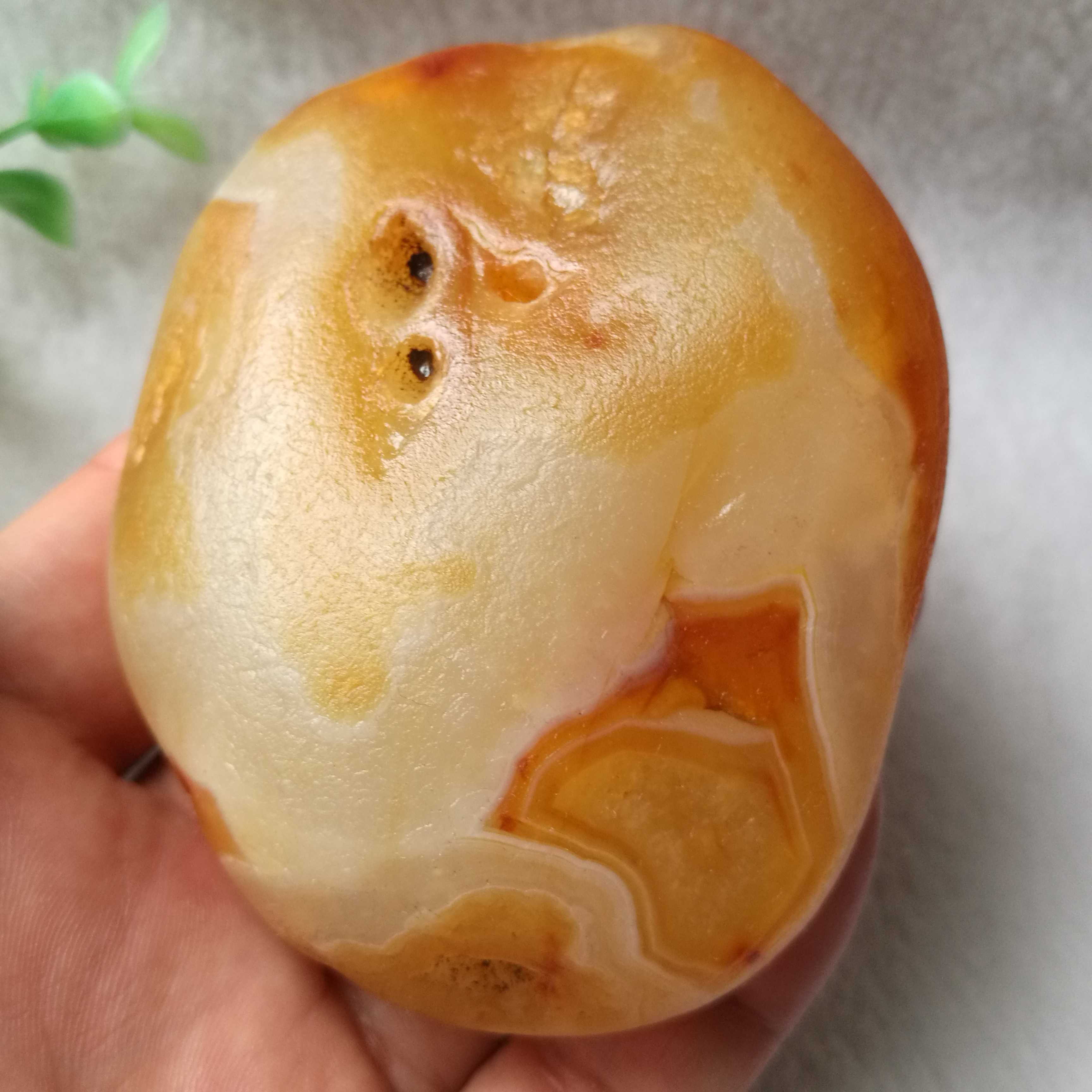 天然马岛玛瑙原石小摆件，花纹黄玛瑙石。纯天然原石把玩件 特价