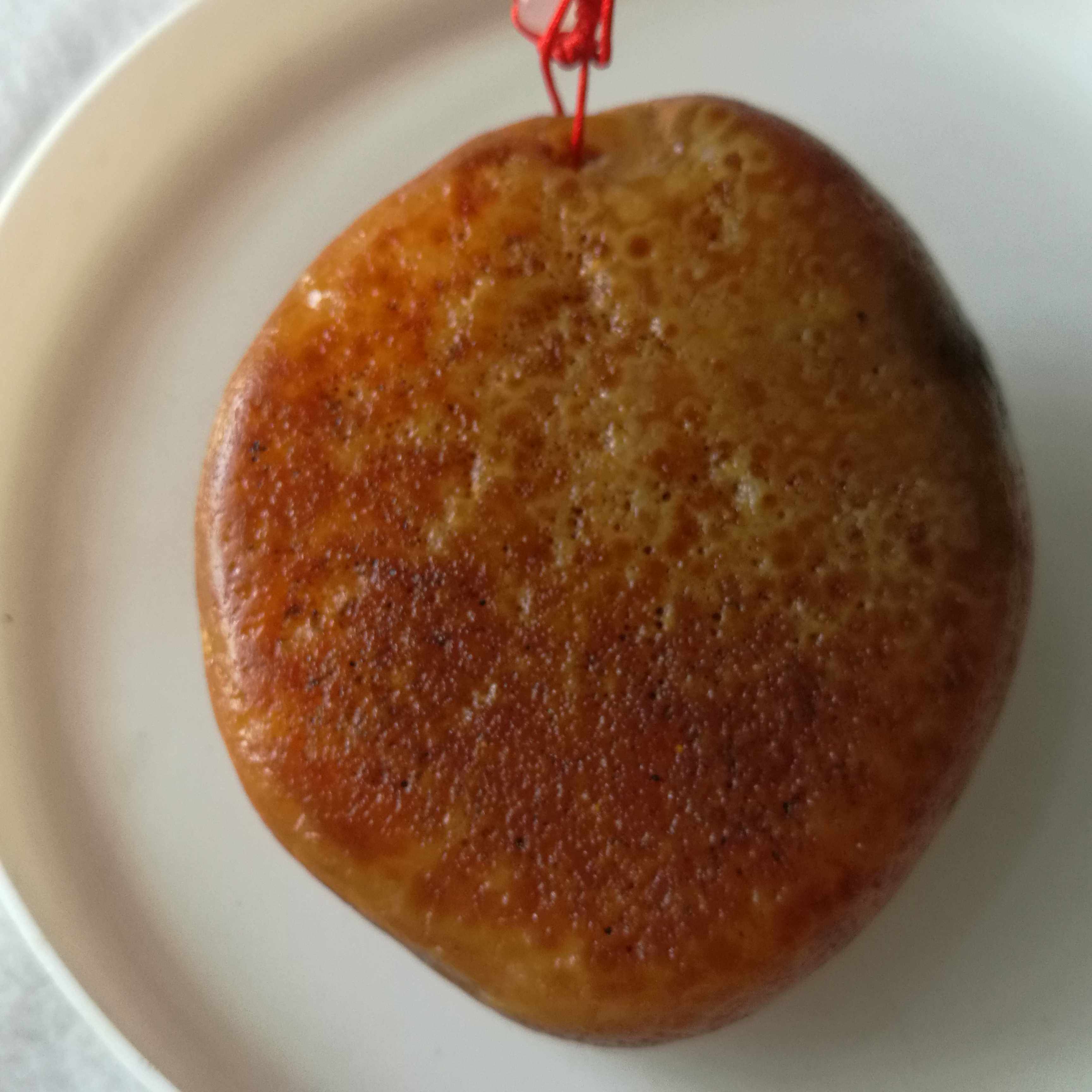 纯天然马岛玛瑙原石小摆件，香酥饼 天然坠孔。象形石 密密麻麻