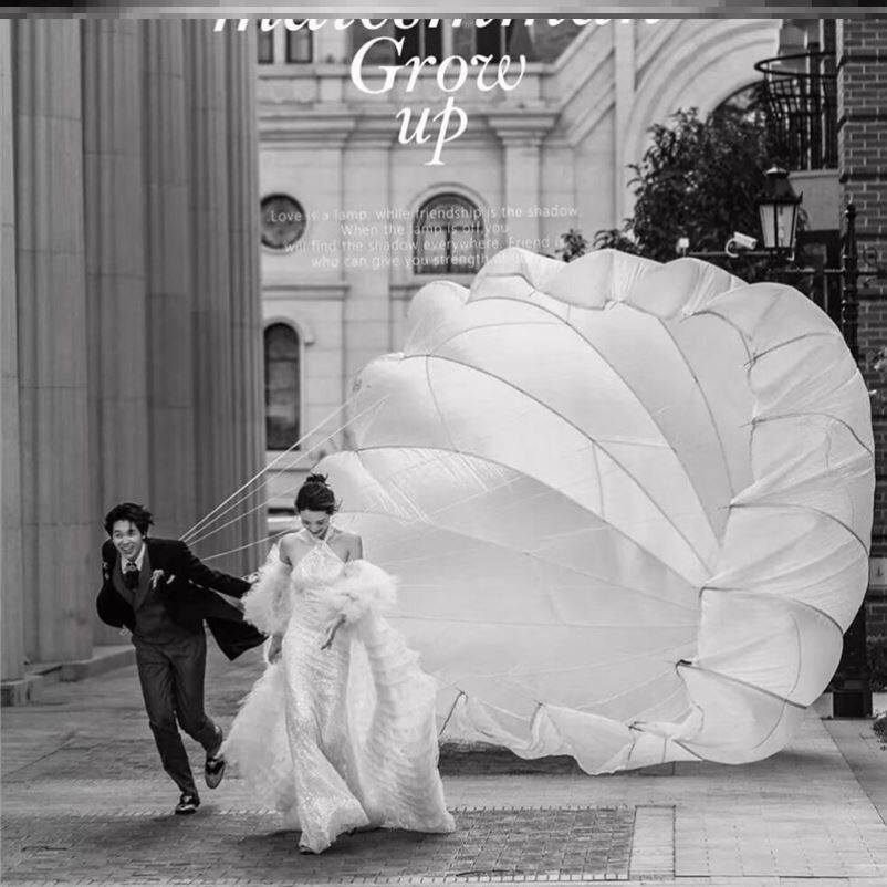 户外大型婚纱摄影道具电影电视剧背景拍摄展示定制厂家专业降落伞