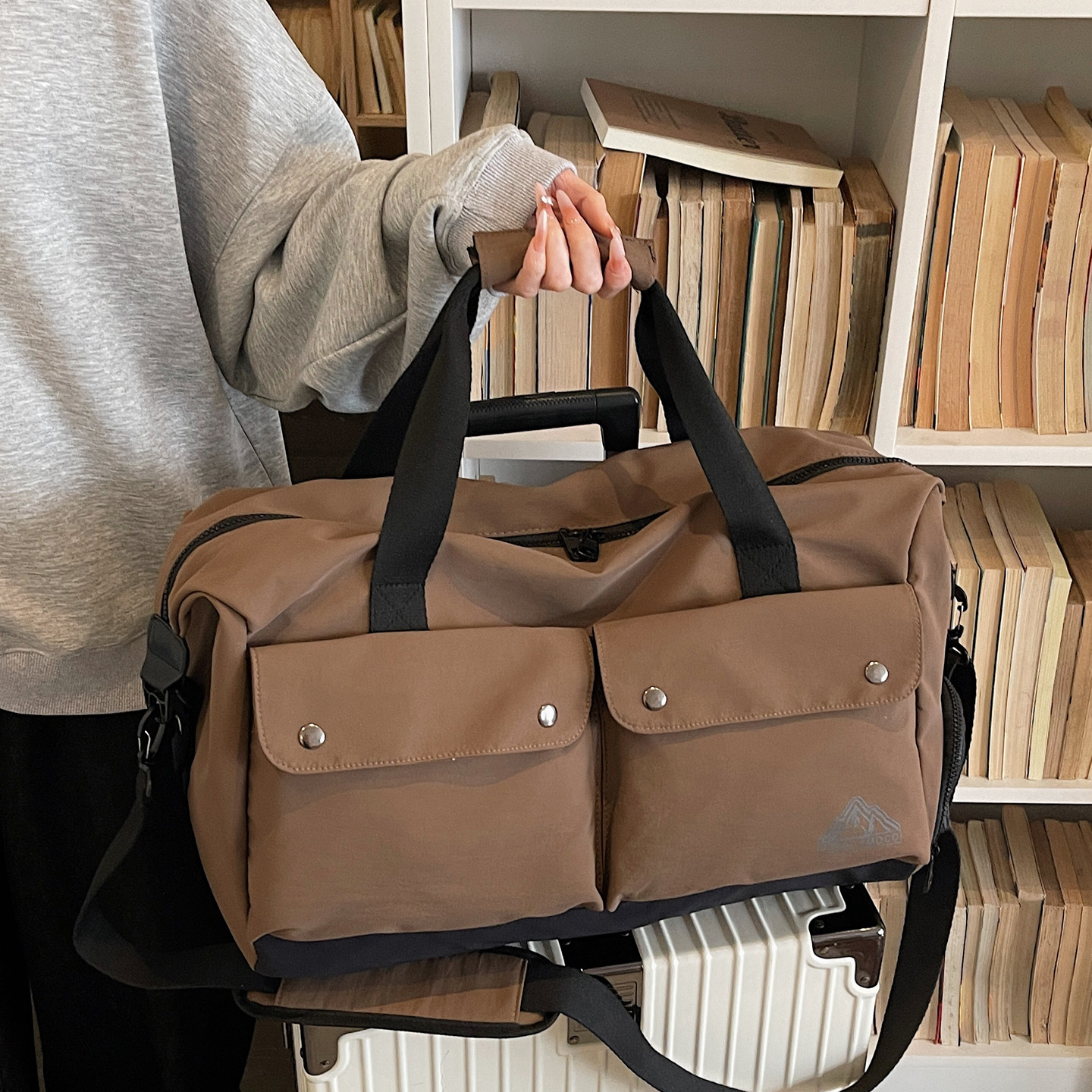 短途旅行包男女时尚轻便大容量运动健身包出差独立鞋仓手提行李袋