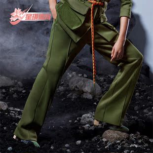 三叶草女士直筒宽松运动休闲长裤 IB2346 阿迪达斯正品 Adidas