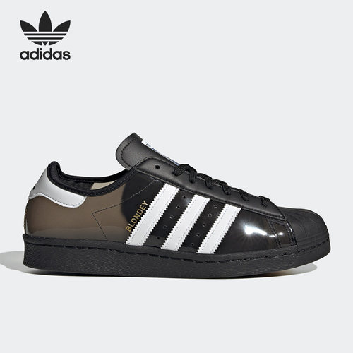 阿迪达斯三叶草男女板鞋