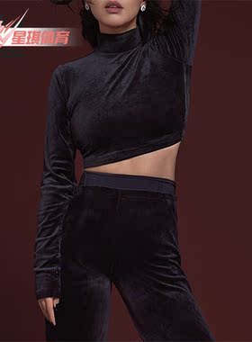 Adidas/阿迪达斯正品23年新款女士短款运动修身长袖T恤IT9660