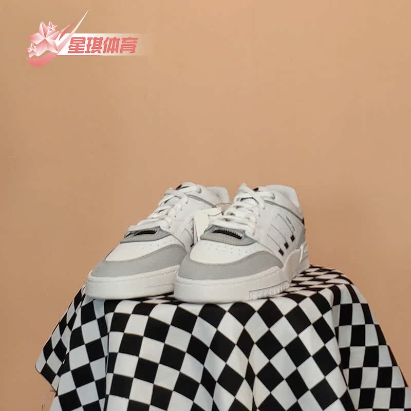 Adidas/阿迪达斯运动休闲