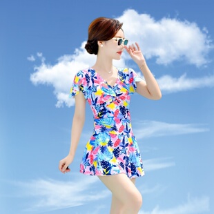 正品 中老年泡温泉 维多利亚游泳衣女2026夏高级感连体显瘦保守大码