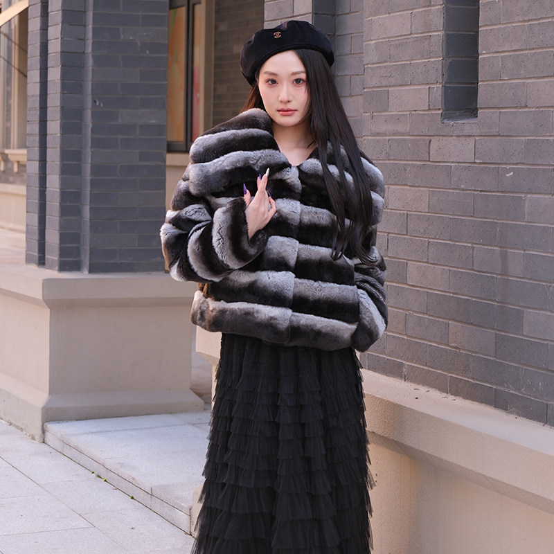 香榭晚风2025新款进口雷克斯獭兔毛短款皮草外套女冬